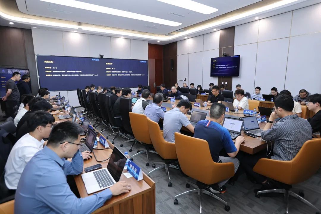 研讨会设置了“交流-实践-研讨”三大环节