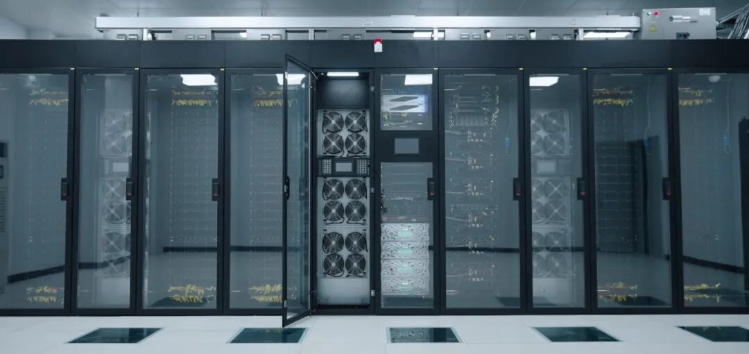 厦门创新实验室智算中心采用元脑液冷模块化数据中心方案.jpg