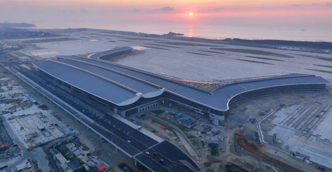 长乐机场航站楼航拍实景.jpg