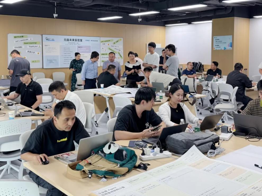 EPAI 实训营现场实操场景.jpg